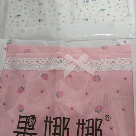 Girls 4 Pack Camisole Undershirts with Lace trim and Bow - Size 120 (US 6-7) - Picture 4 of 5